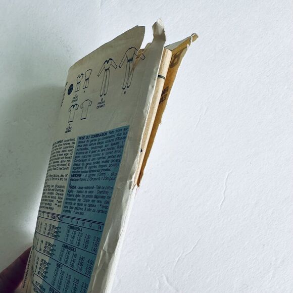 VINTAGE 70s BUTTERICK SEWING PATTERN 6575 Girls SIZE 7-10 DRESS JUMPSUIT CUT - Picture 3 of 4